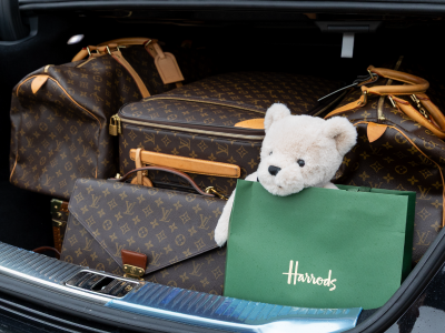 First Class Cars' Mercedes S-Class boot holding Louis Vuitton luggage (S600FCC)