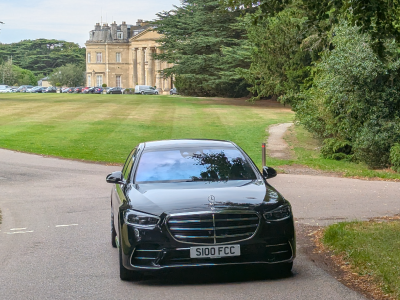 First Class Cars' Mercedes S-Class at Luton Hoo (S100FCC)