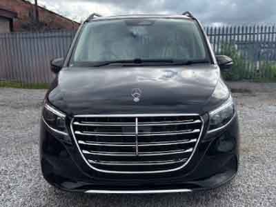 First Class Cars' Mercedes V-Class 300 Exclusive - Front view